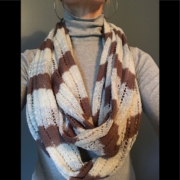 Staring At Stars Oatmeal & Taupe Infinity Scarf - Picture 4 of 7